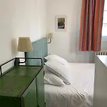 La Maison De La Hotel