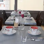 Hotel La Maison De La 2*