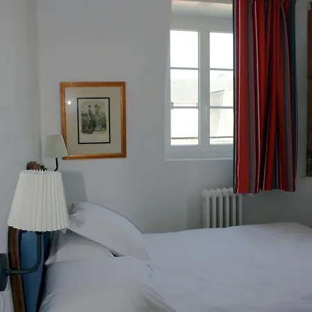 La Maison De La Hotel