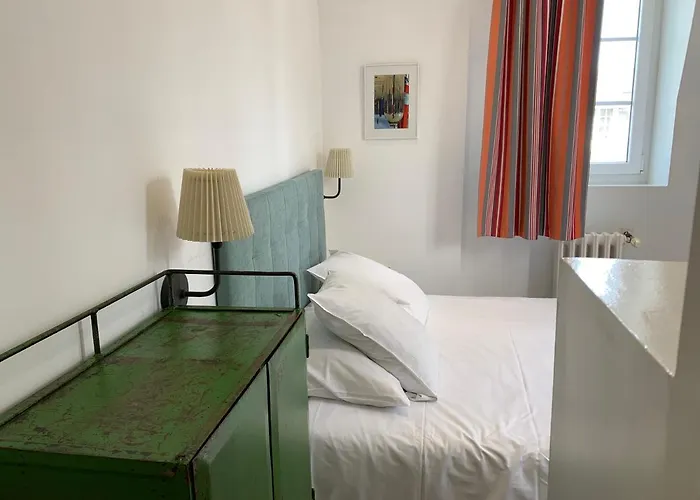 La Maison De La Hotel