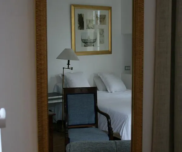 Hotell La Maison De La 2*