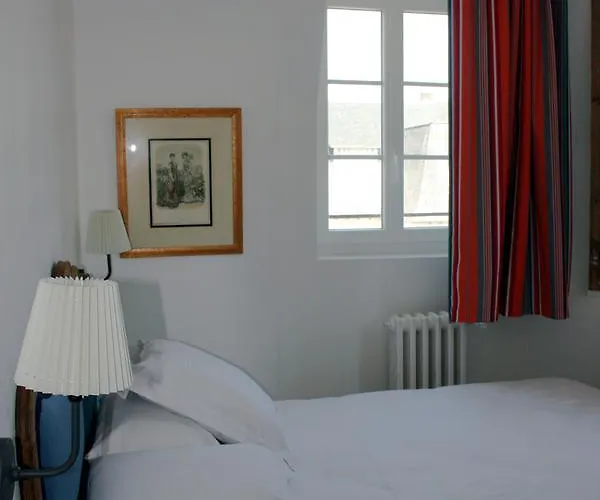 La Maison De La Hotel