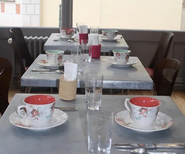 Hotel La Maison De La 2*