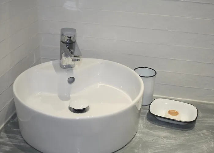 Hotel La Maison De La 2*